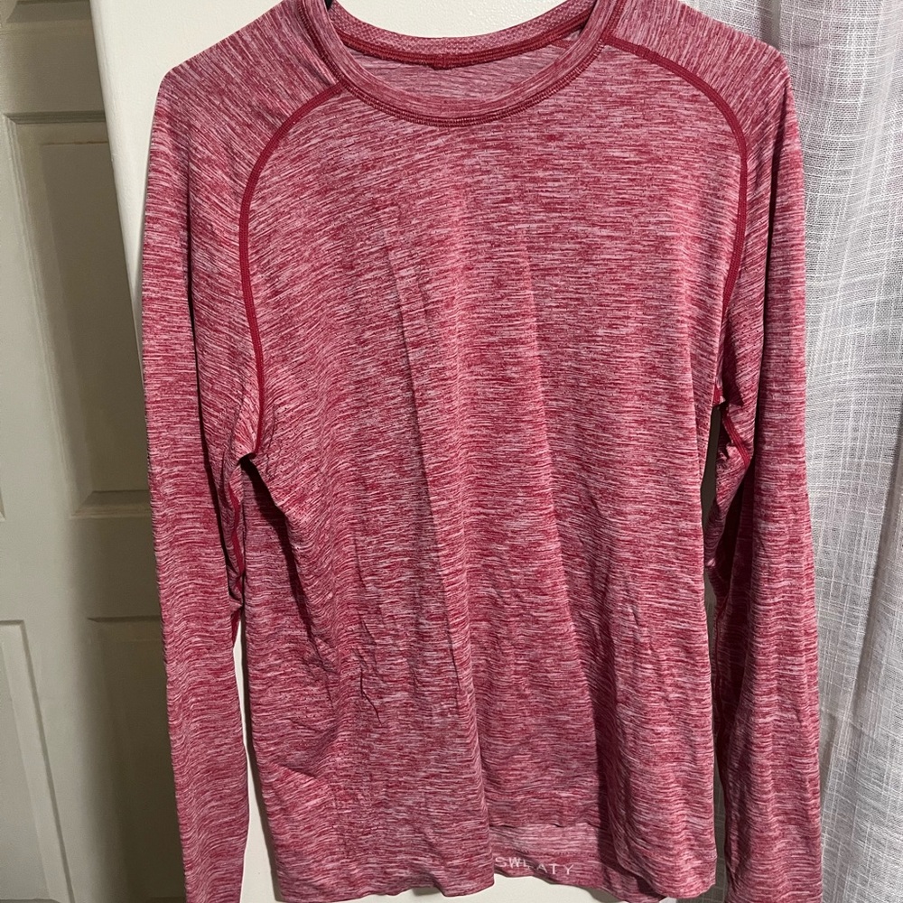 Lululemon Metal Vent Tech Surge. Red. Size: M